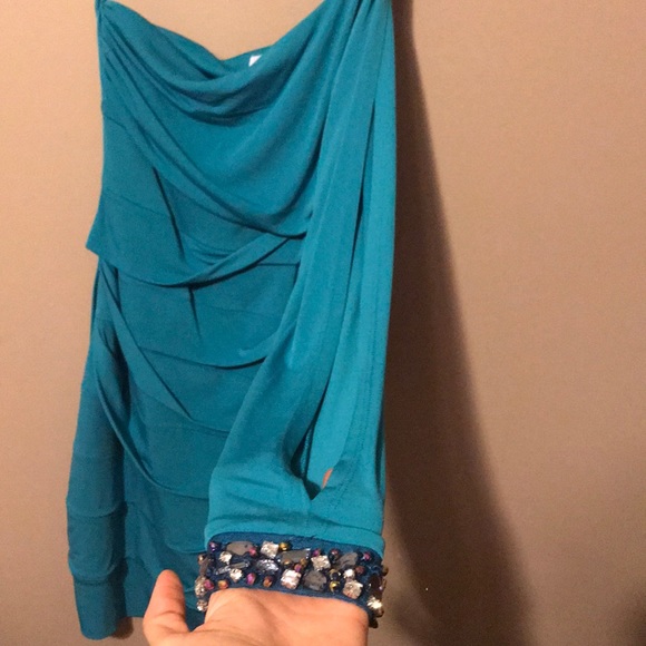 Perfect Homecoming or Dance Dress!💃🏼 - Picture 2 of 5